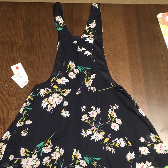 New dark blue floral dress. - Picture 4 of 6